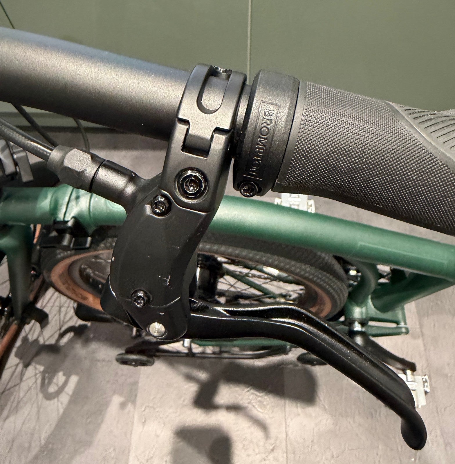 NEW * 2026 Brompton G Line Roller Frame Gravel Folding Bike L Forest Green Large