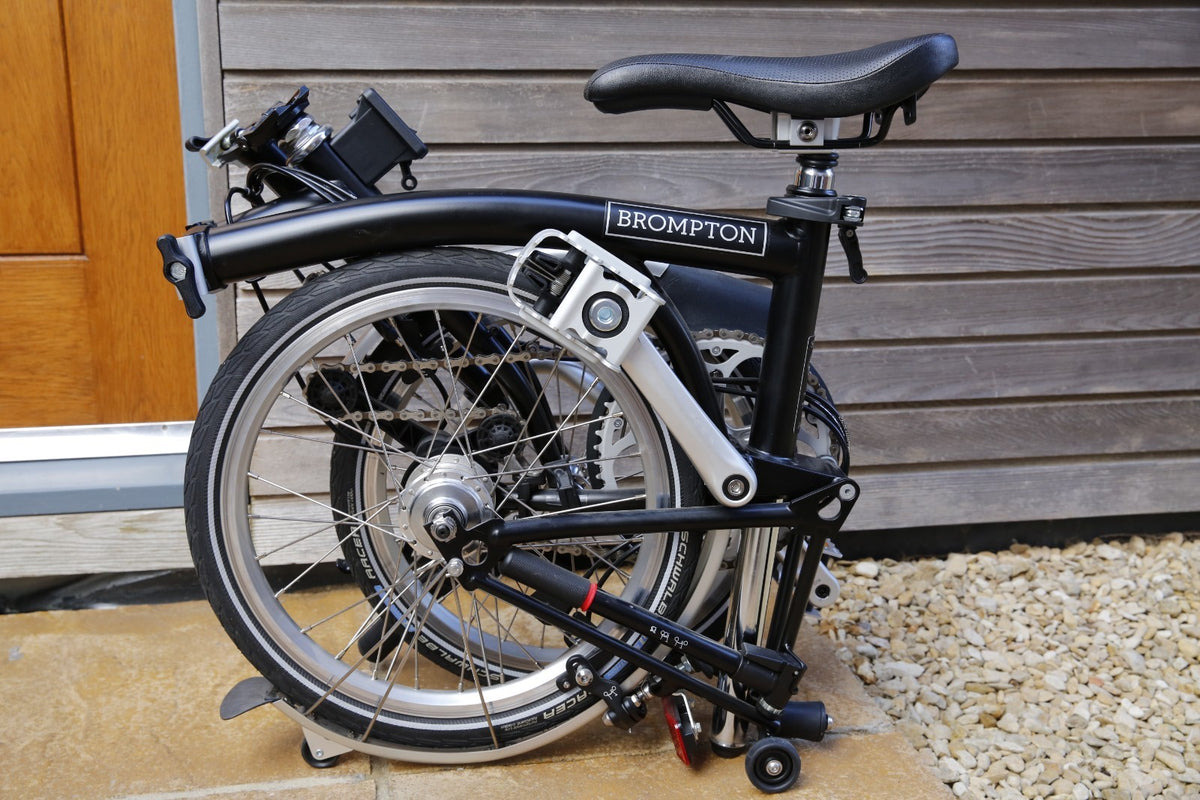 Brompton M6L 2018 Black 6-Speed Folding Bike – Very Light Use, Under 10 Miles