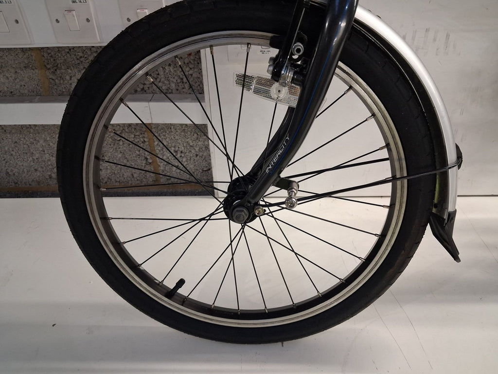 Carrera Intercity Unisex 8 Speed 20'' Wheels Compact Folding Bike (Scratched)
