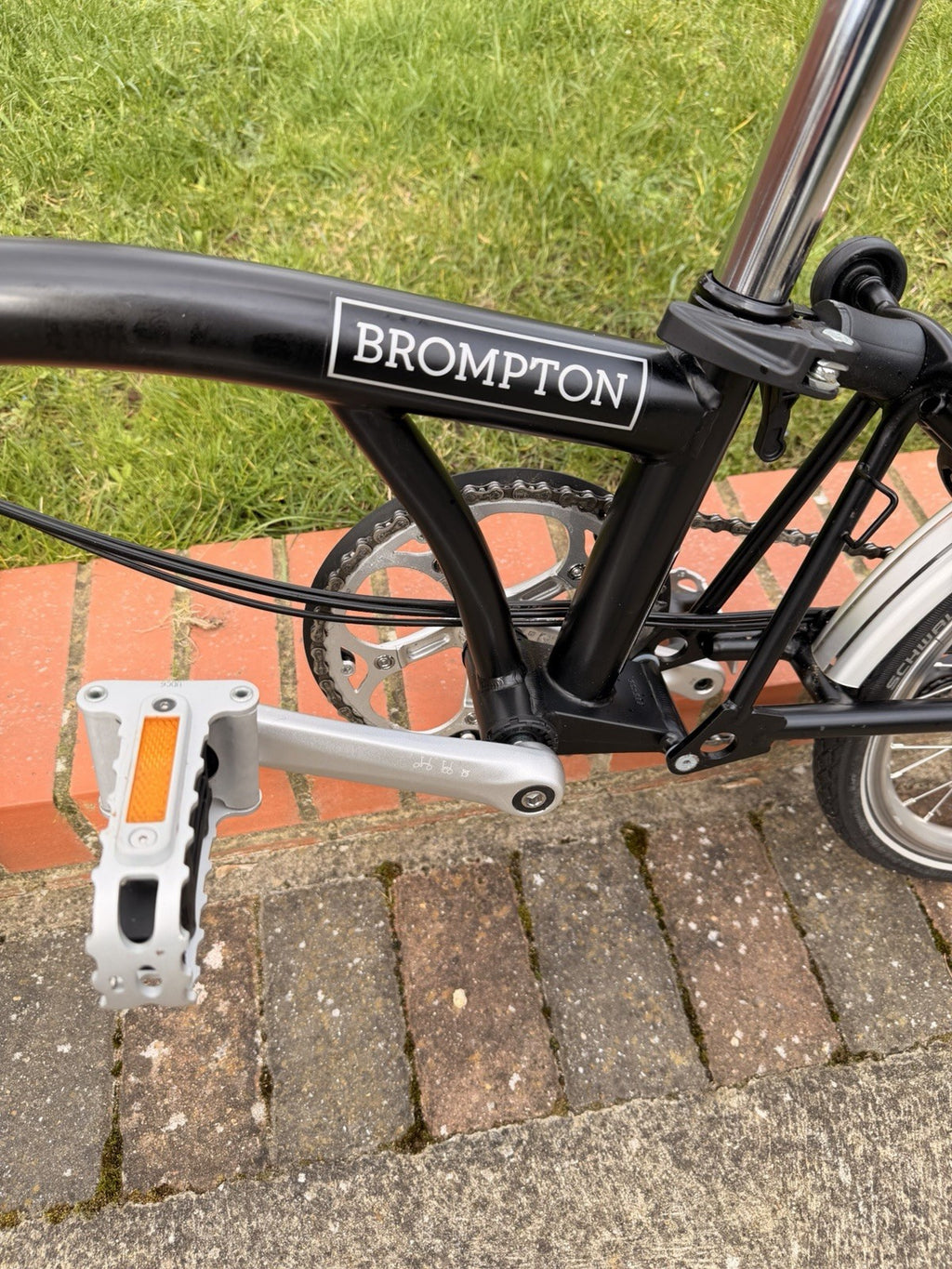 Brompton C Line Folding Bike 6-Speed matte black Good Condition