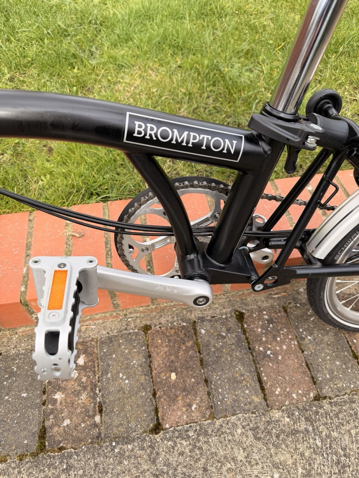 Brompton C Line Folding Bike 6-Speed matte black Good Condition