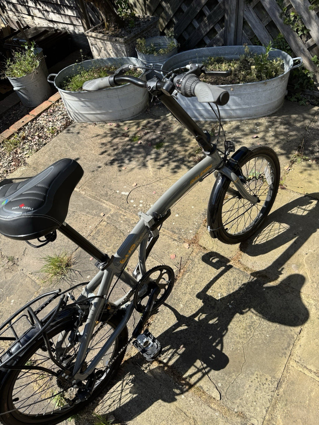 Raleigh Evo 2 Folding Bike 7-Speed Shimano Gears, Grey. Never Ridden.