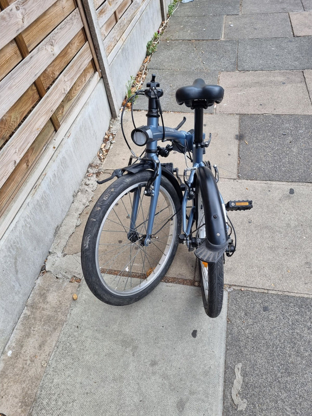 BTWIN Folding Bike 20-inch Wheels Good Working Order Great Condition