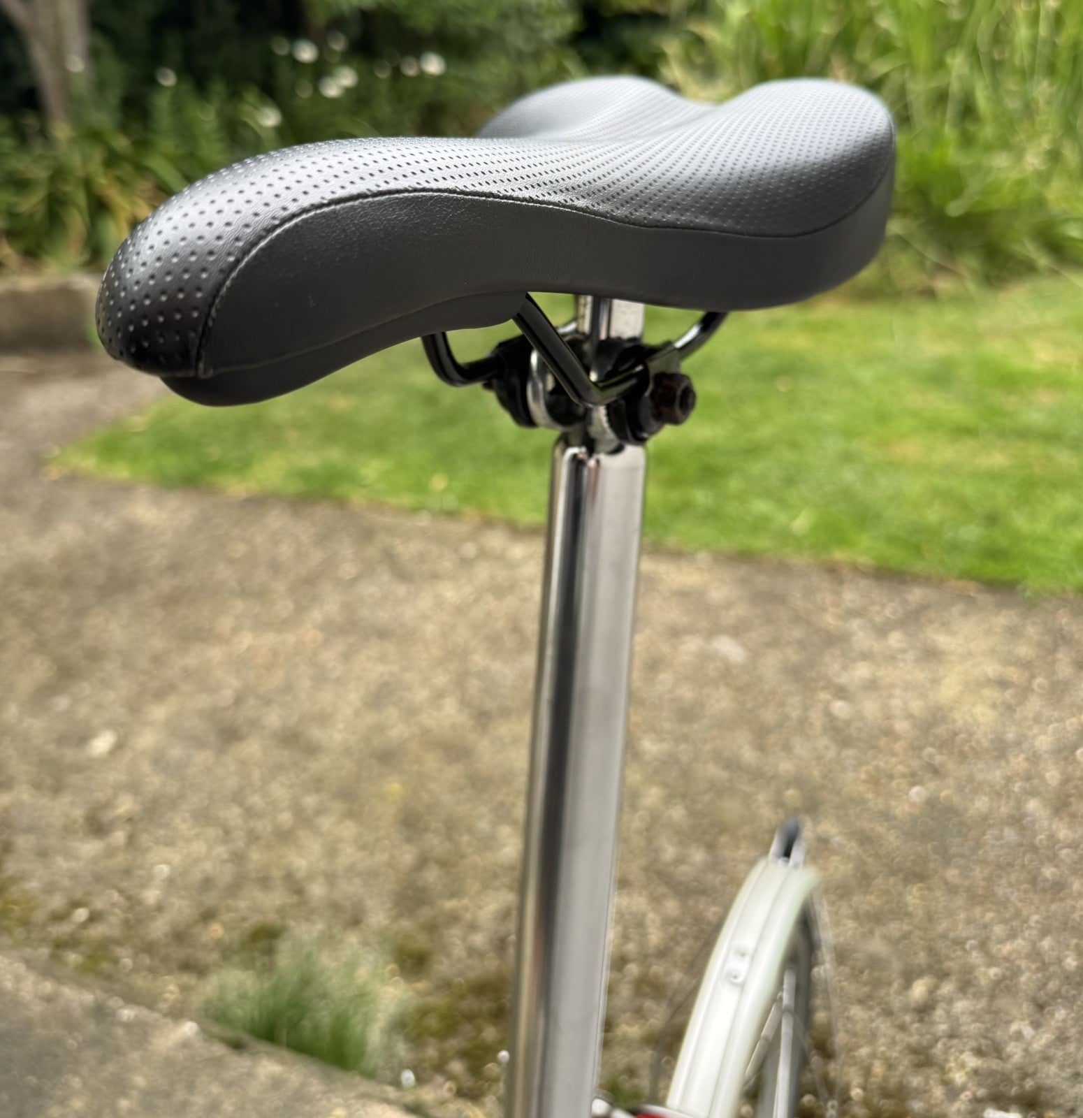 Brompton S2L 2 Speed Folding Bike Black - mudguards - Brooks grips - front block