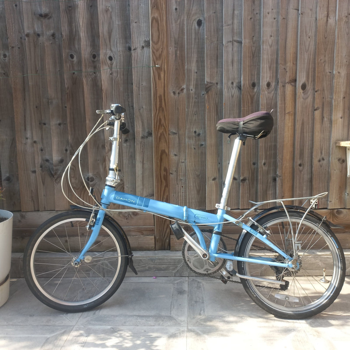 Dahon Speed D7 folding bike
