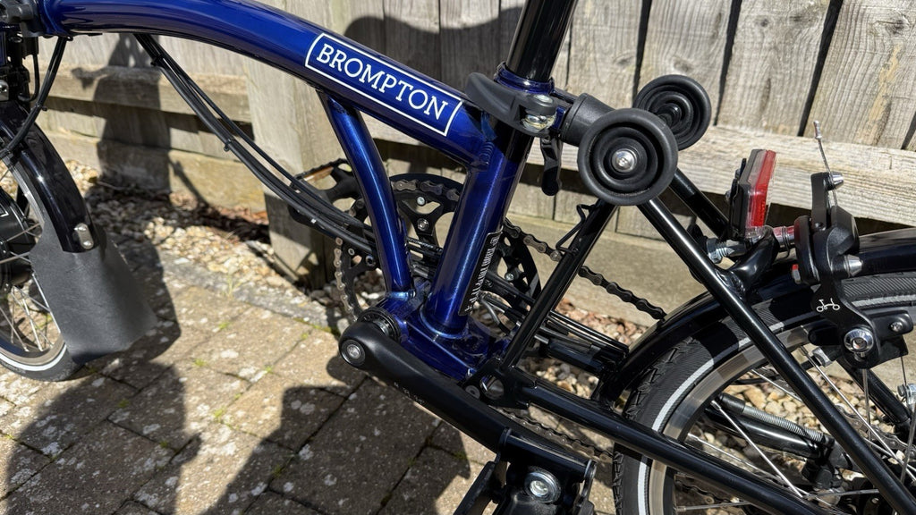 Brompton C Line M6L Bolt Blue e-Folding Bike - Excellent Condition