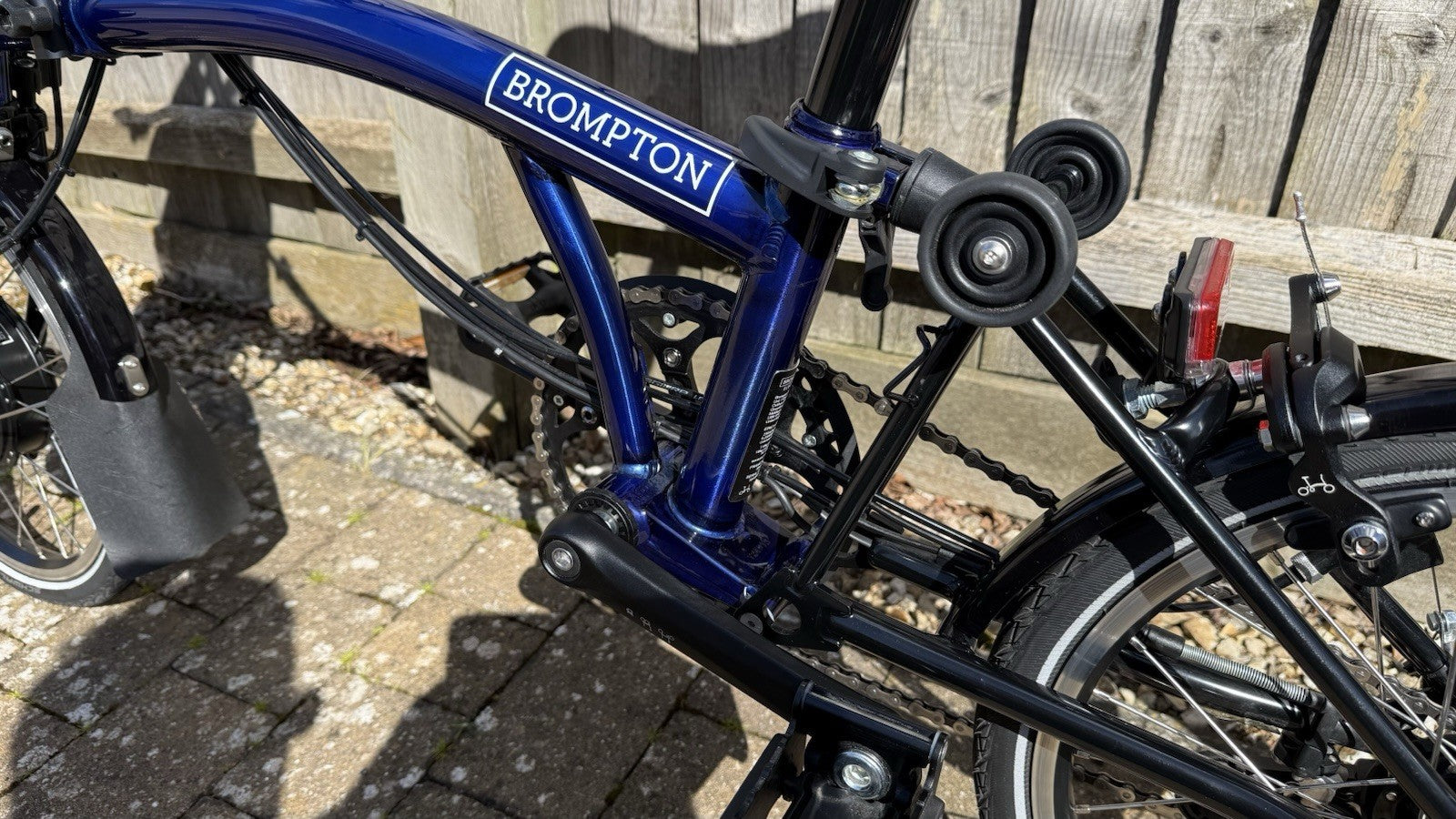 Brompton C Line M6L Bolt Blue e-Folding Bike - Excellent Condition