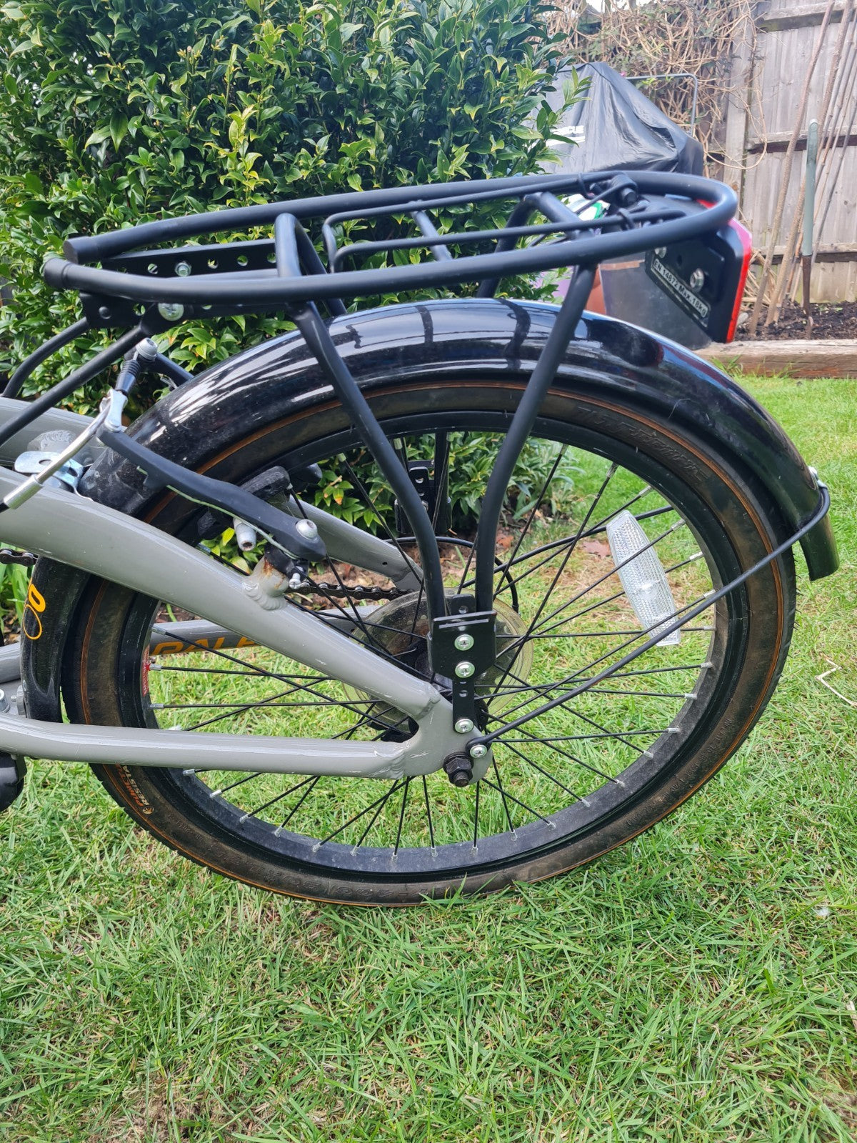 Raleigh Evo Two Folding Bike.  (Two Bikes Available - Collection only: KT22)