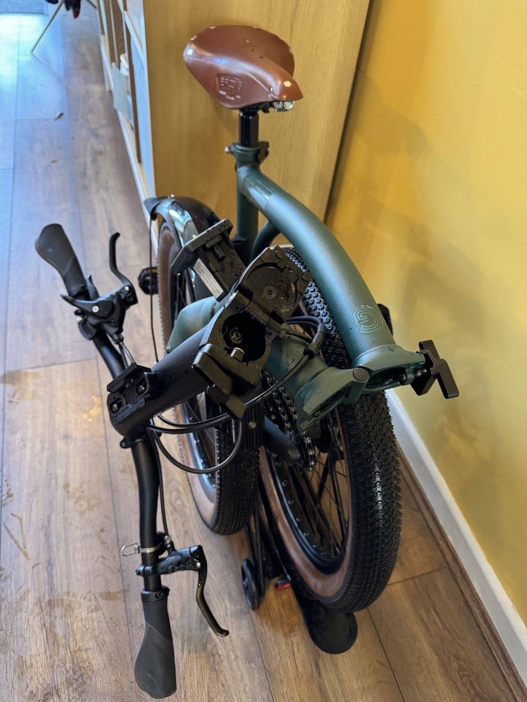 Brompton G Line 8-Speed Folding Bike Size Medium Forest Green