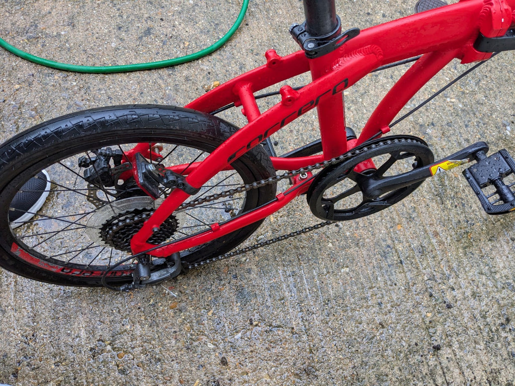 Carrera Intercity 20-inch Disc 8-Speed Folding Bike Red