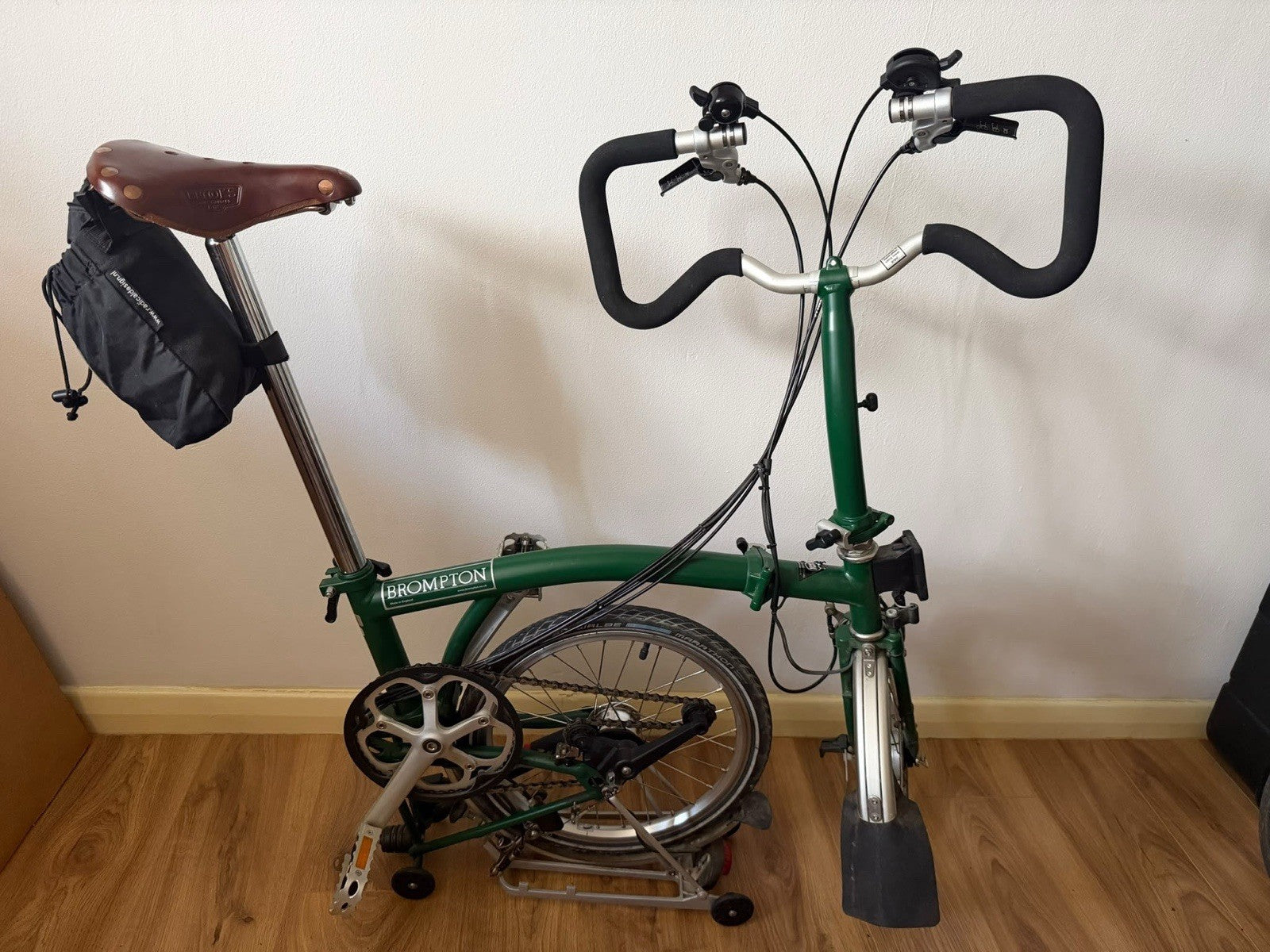 Brompton C Line P6R (6 Speed) folding bicycle - GREEN (EXCELLENT CONDITION)