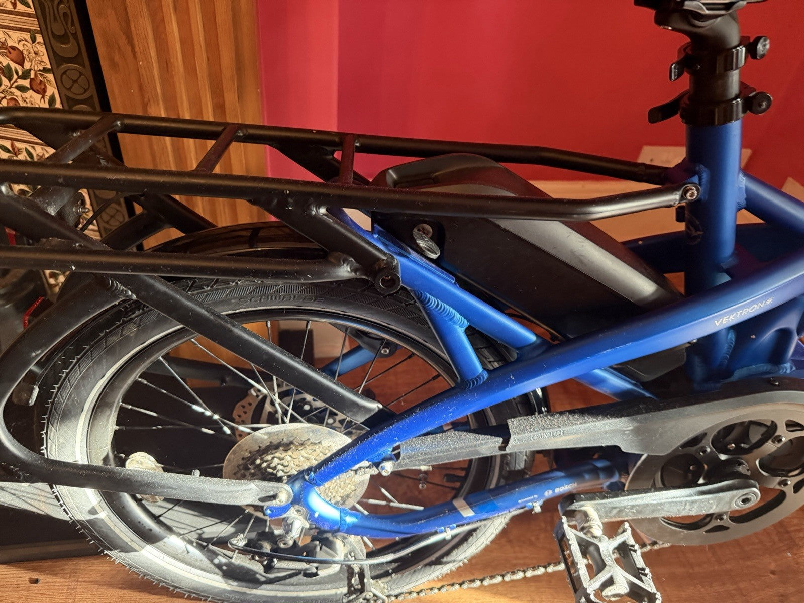 Tern Vektron Q9 Folding Bike (2022) – Bosch Motor – Excellent Condition