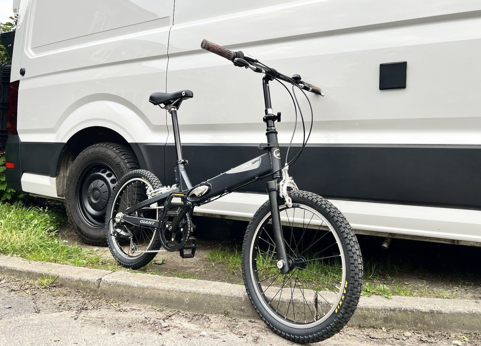 Giant Halfway Folding Bicycle Bike 20” Wheels