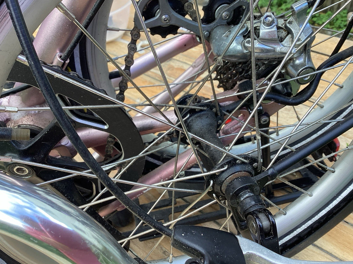 Mezzo Alloy Folding Bike 11~12 Kg Great Pre Owned Condition 9 Gears Barely  Pink