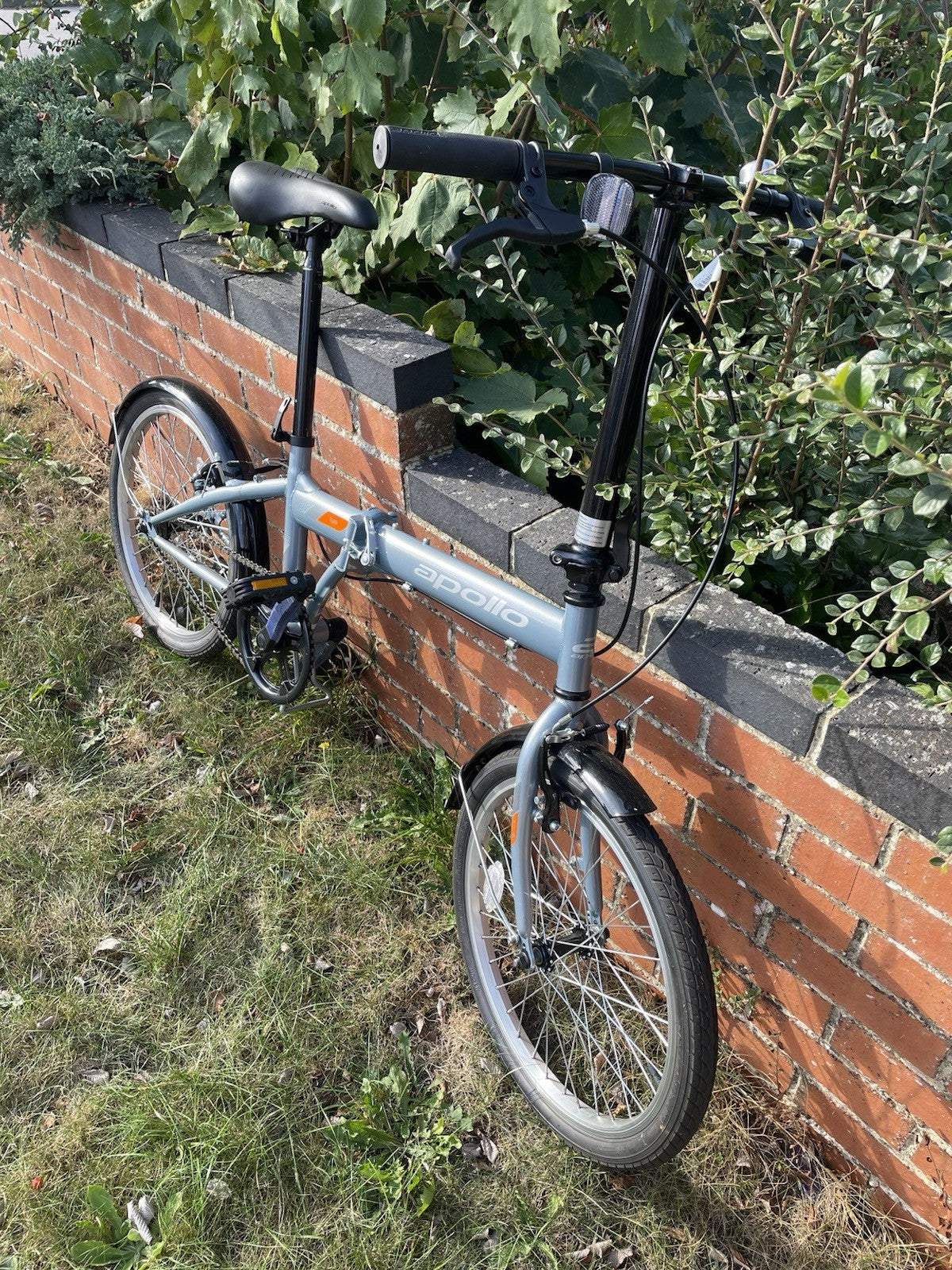 Apollo Tuck 20" Folding Bike, Single Speed, Used 5 times.