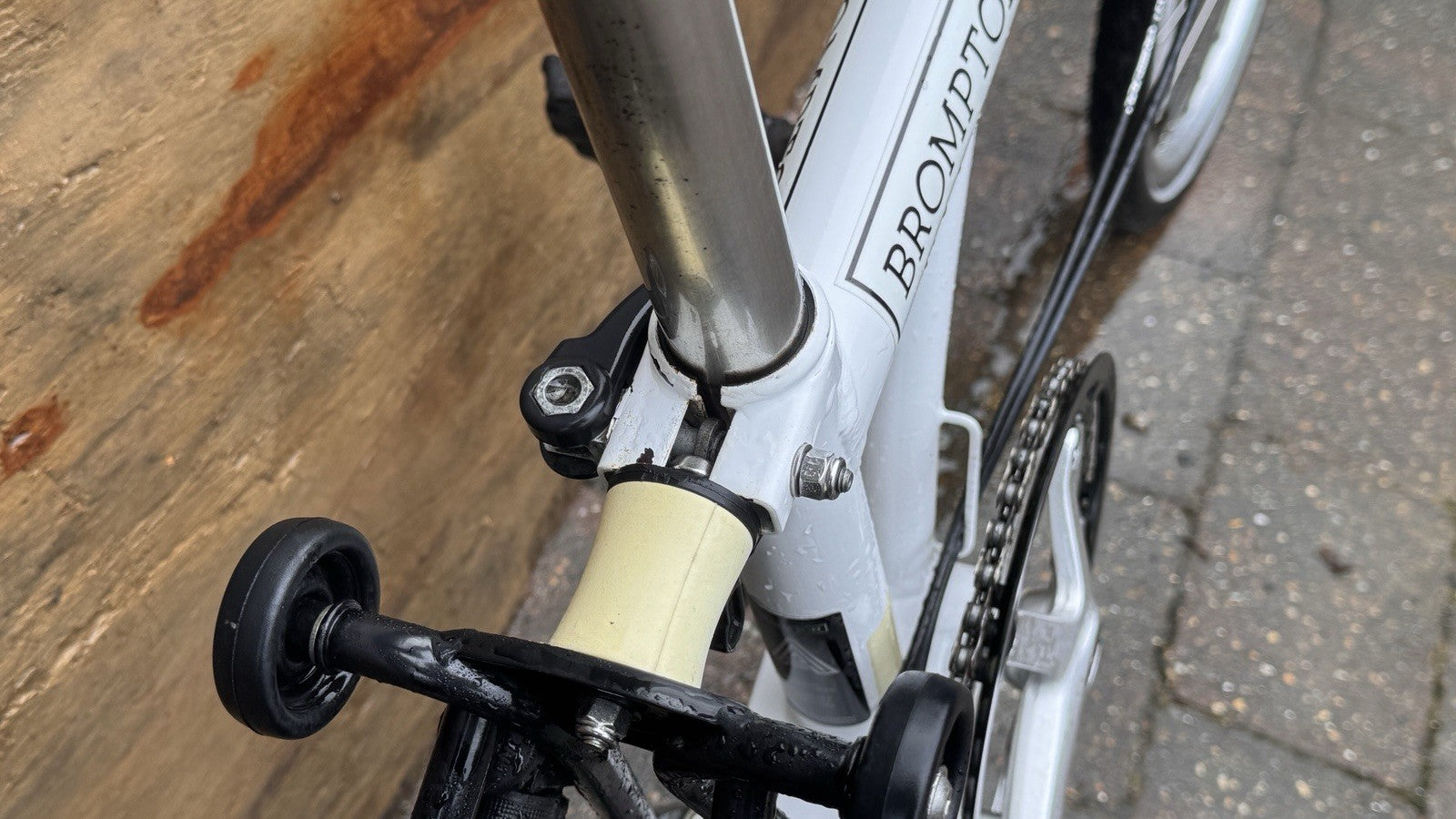 Brompton A Line White (2022 Model) Folding Bike - Great Condition