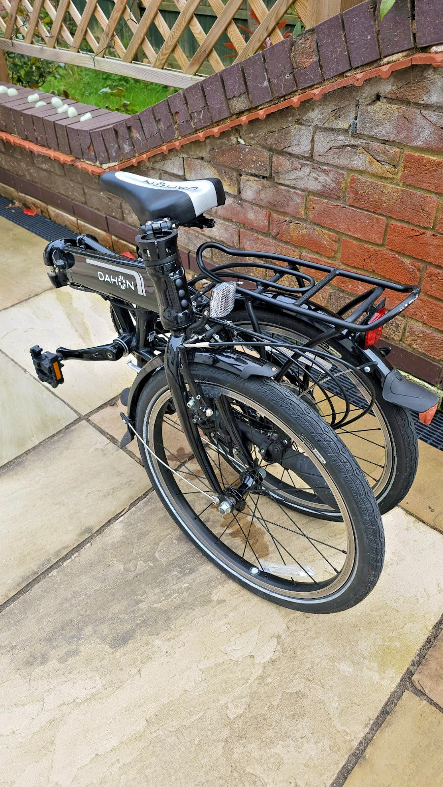 Dahon Vitesse D8 Folding Commuter Bike, Obsidian black - Pro-Serviced V.G.C