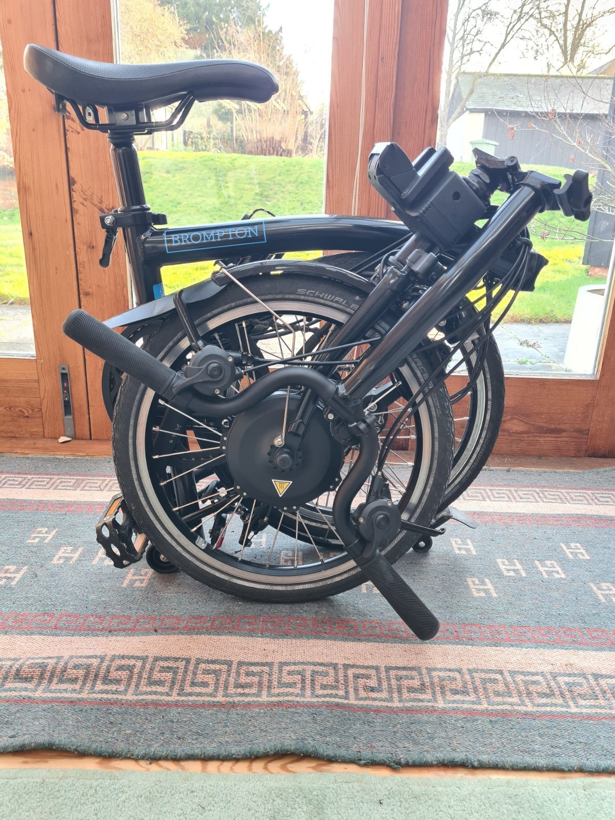 Brompton Electric C Line - 6 Speed - Mid Black + City bag