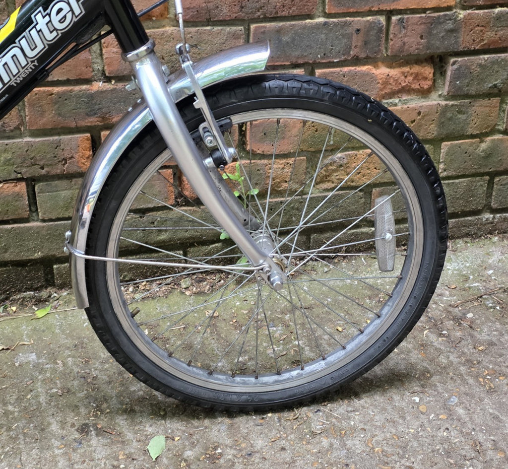 AMMACO COMMUTER TWENTY FOLD UP BIKE w/ REAR BASKET / 20" WHEELS / 33cm FRAME