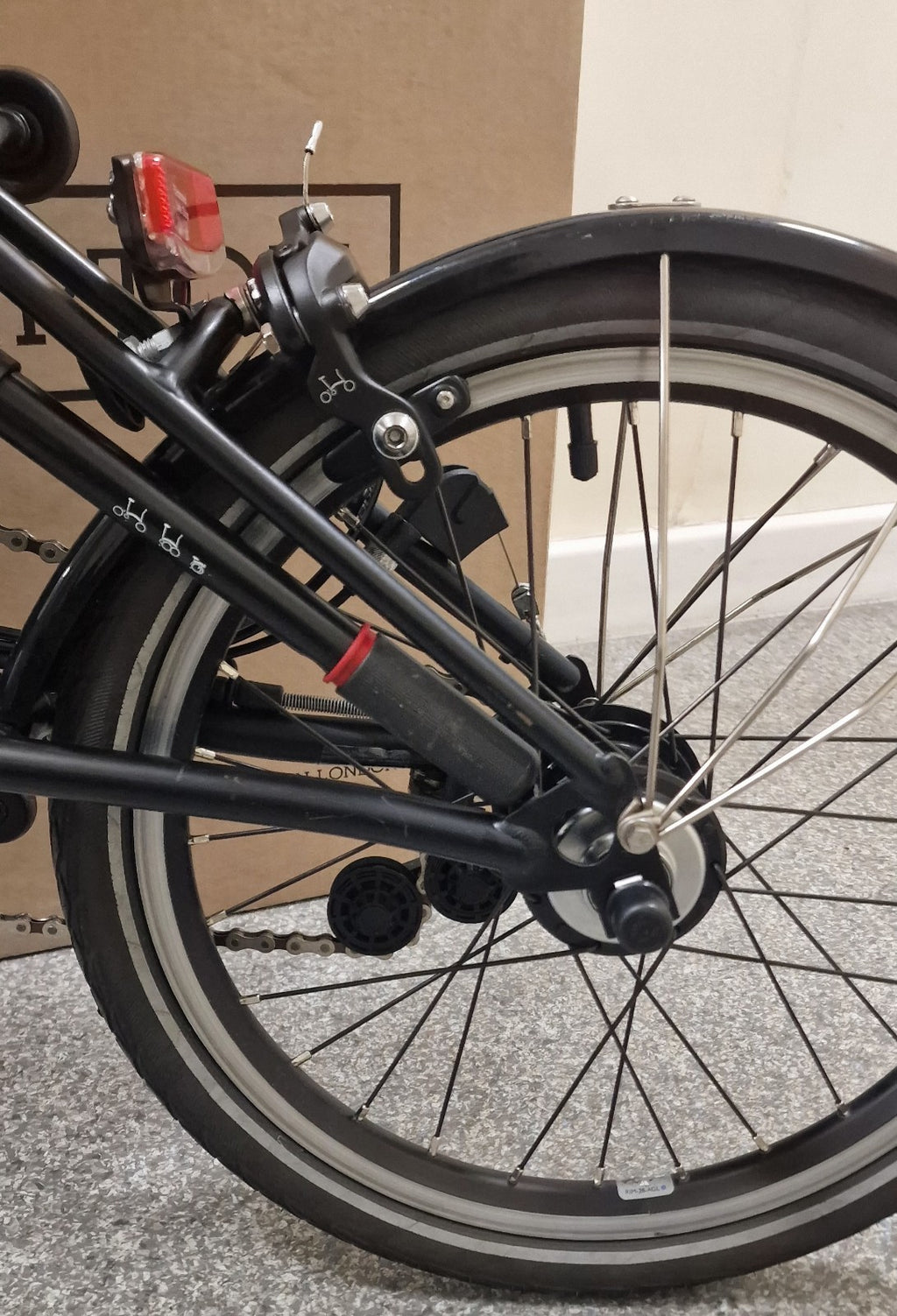 Brompton Black C Line 6 Speed fold bike + Free UK & Low Co$t WORLD📦🛩 🌎📫