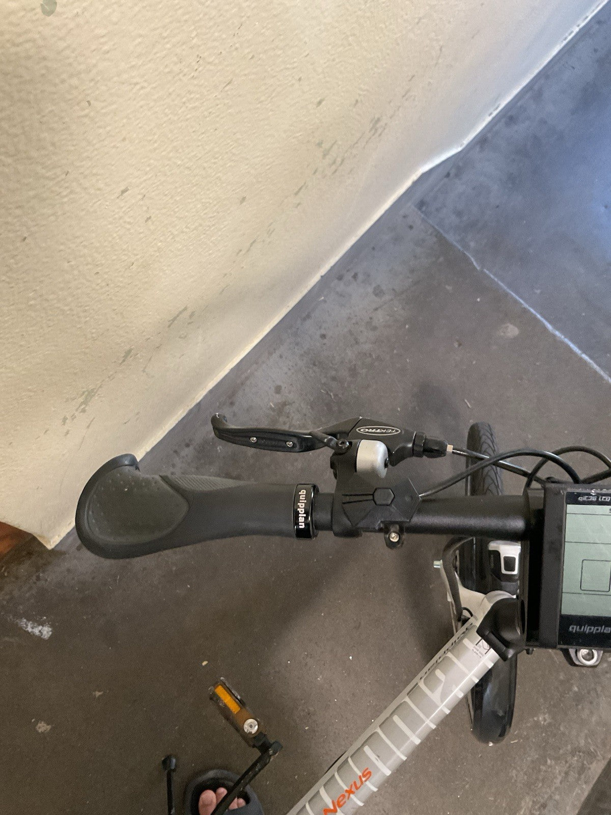 Quipplan F08 Nexus 20in Folding bike–Excellent Condition–Bargain