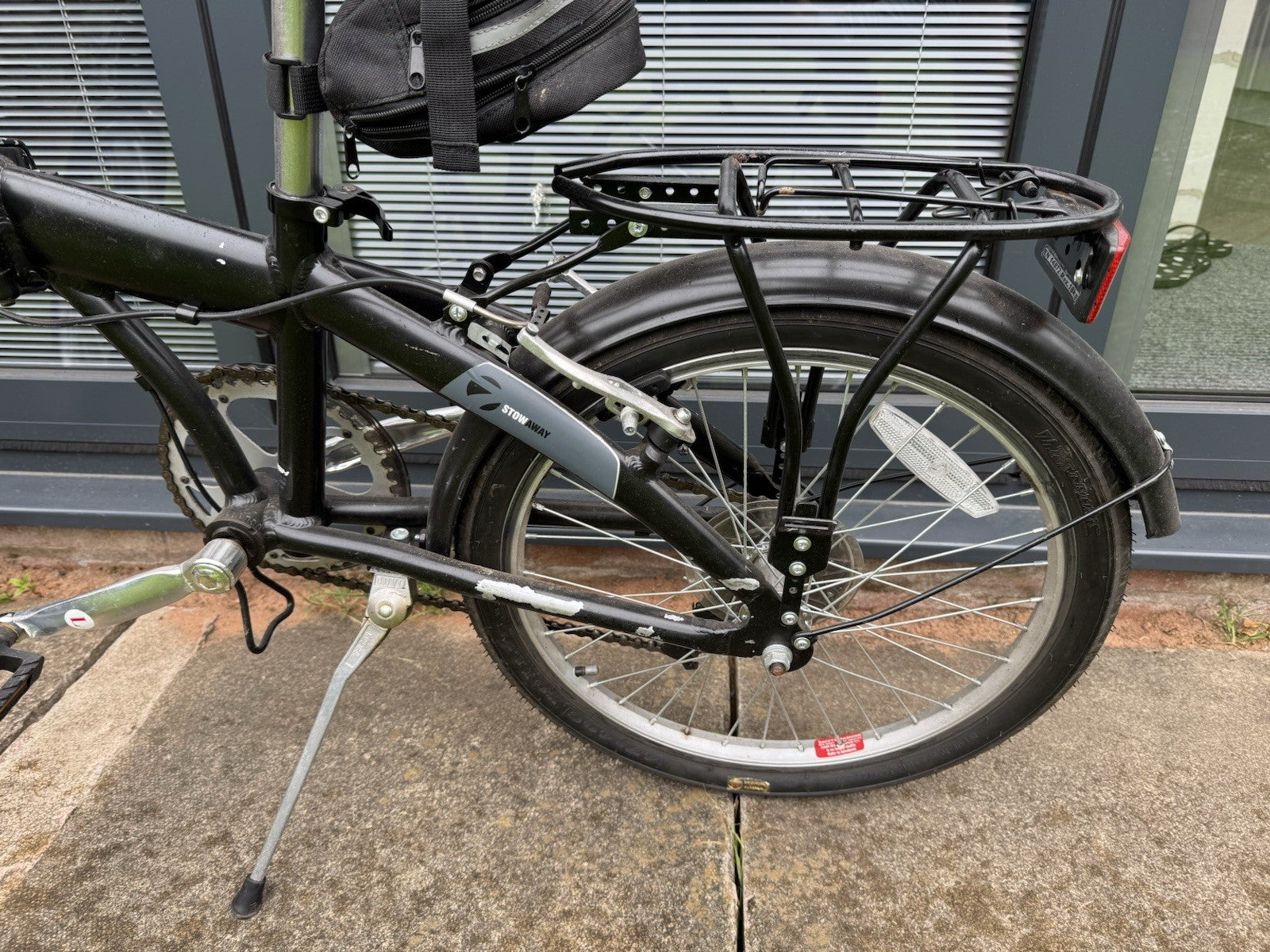 Raleigh Stowaway 20 Inch Folding Bike Black Grey