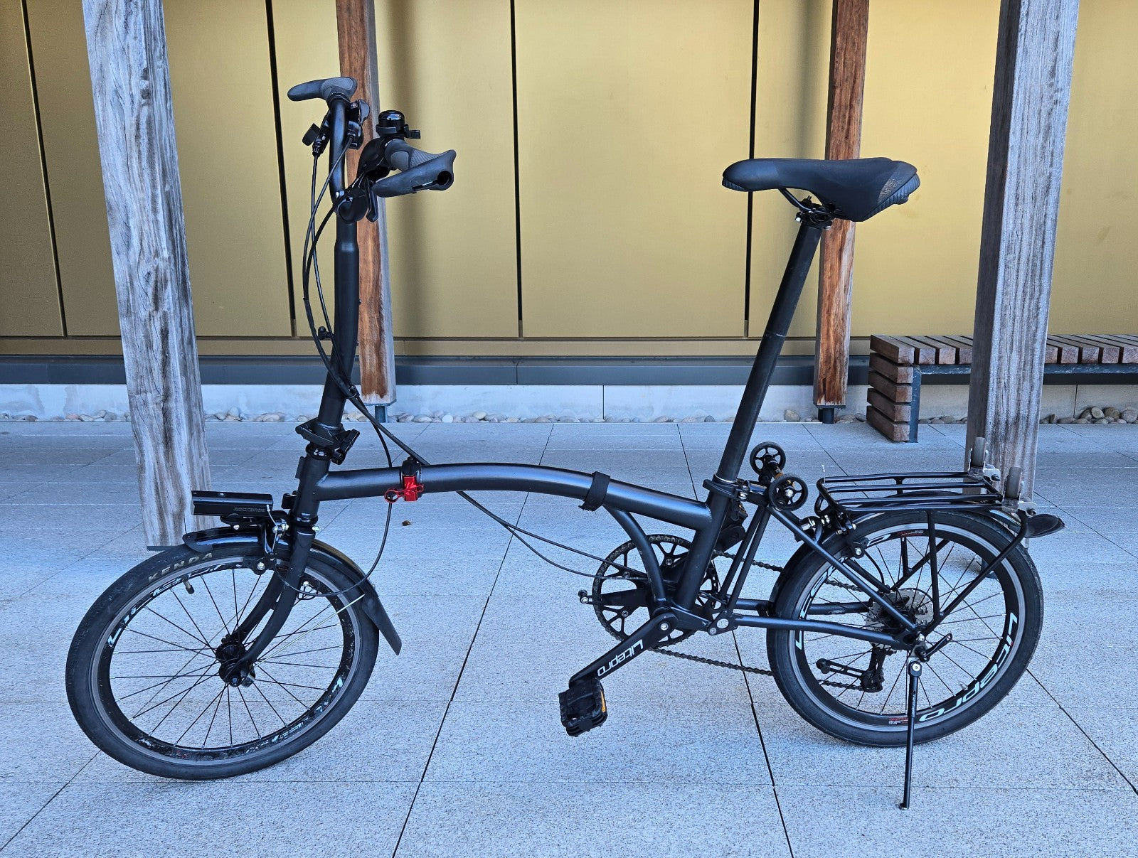 20" 9-Speed Shimano Tri-Fold Brompton-Style Folding Bike | Rare find!