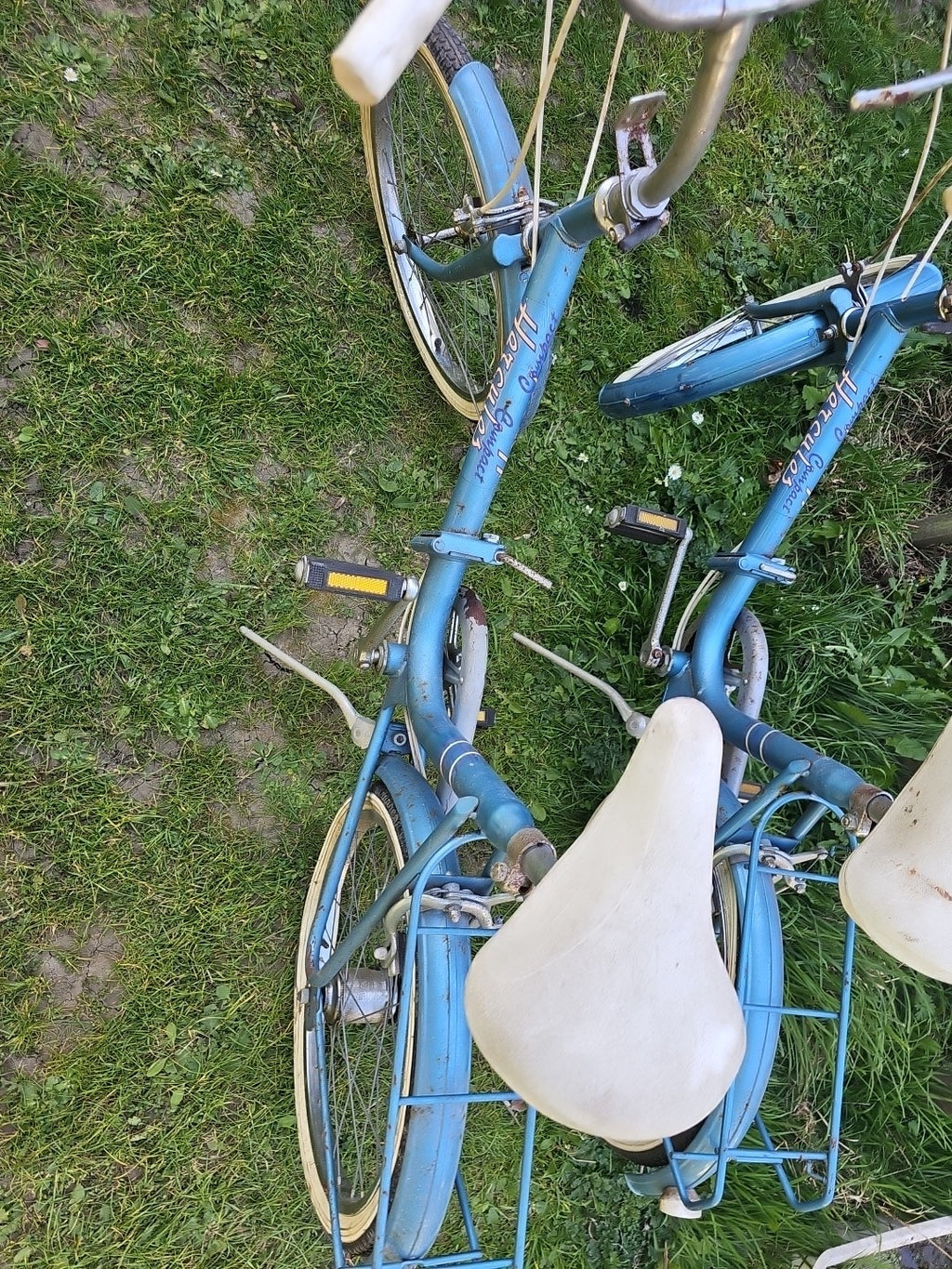 Pair of Hercules Classic folding bikes. Need Renovation.