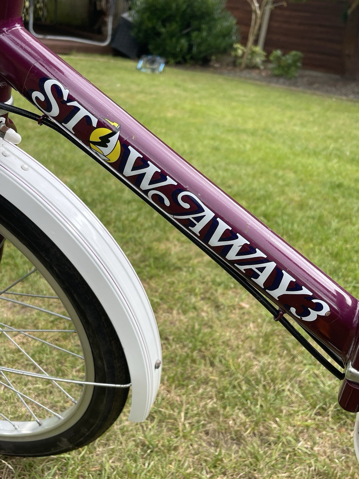 Universal Stowaway 3 Folding Bike 3 -Speed, 20" Wheels, Scruffy