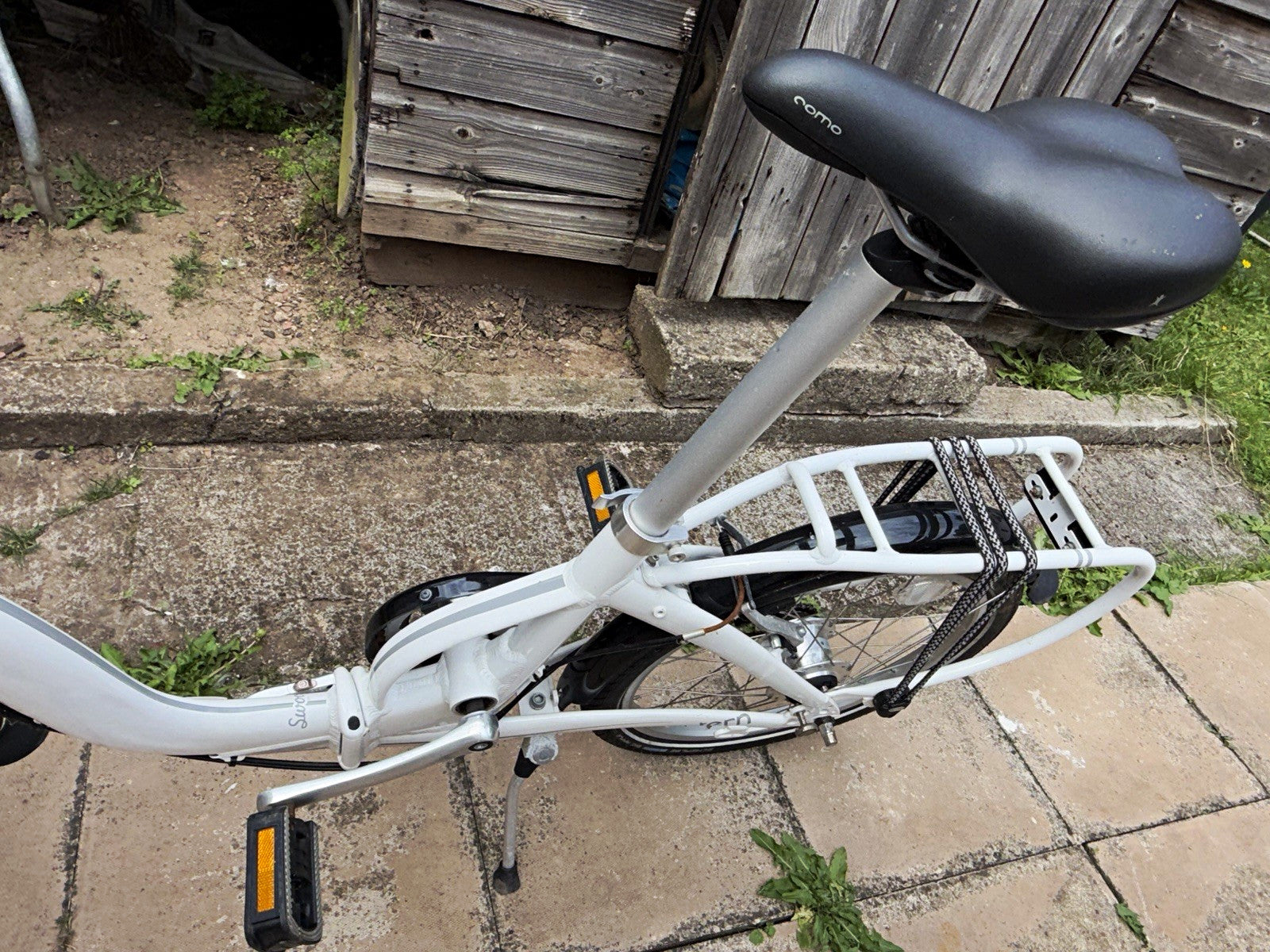 Tern Folding Bike 20in White Step-Through Flat Bar Rear Rack Mudguards