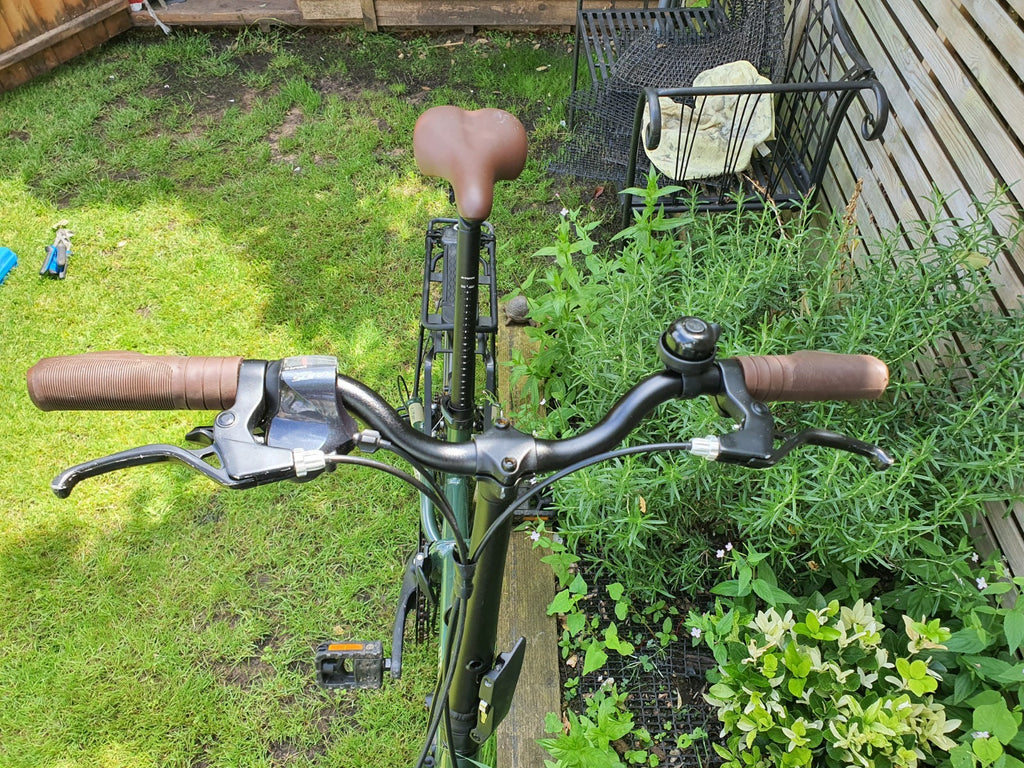 Btwin Tilt 900 Folding Bike 9 Speed Lightweight. Great Condition