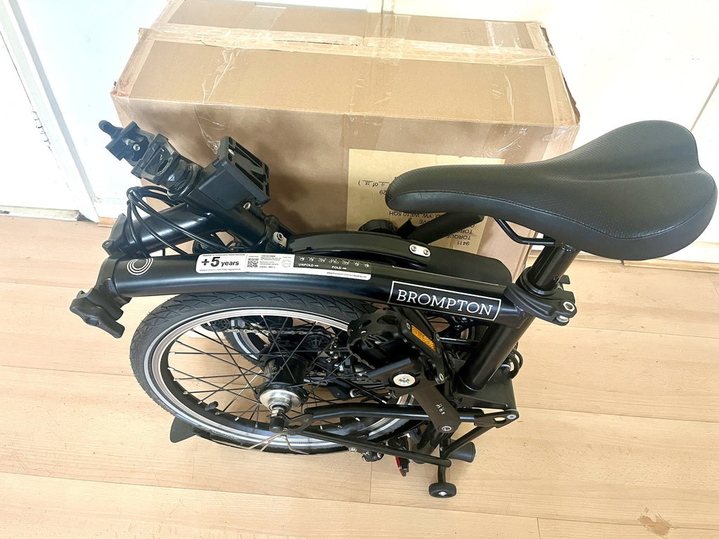Brompton C Line Explore, 6-Speed, Black, Black Ed, Low Handlebar 2025