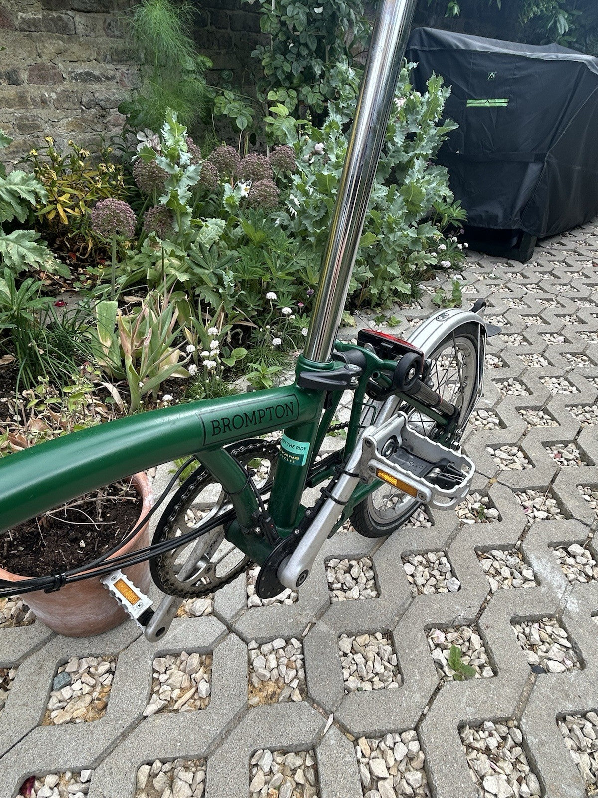 Green Folding Brompton Bike With Swytch Kit In Good Condition