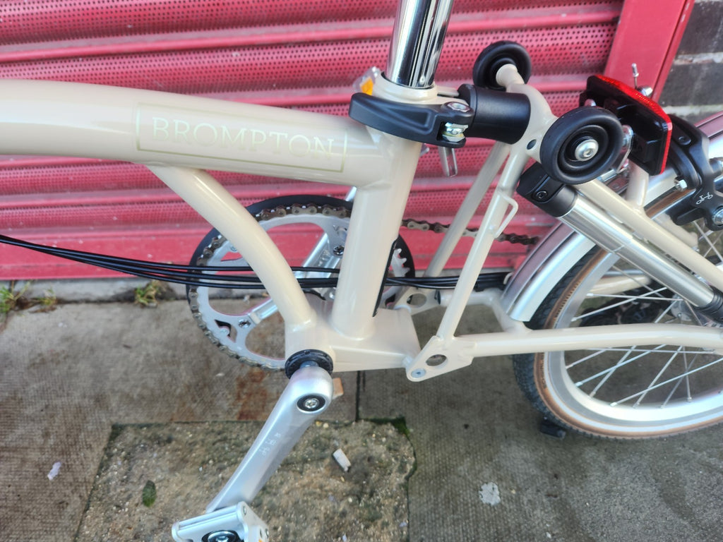 Barbour x Brompton Special Edition M6L With Barbour Pouch