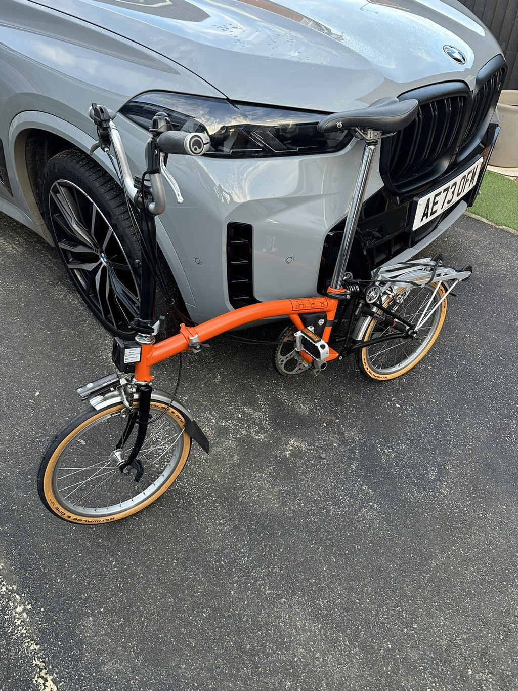 Brompton 3 speed, only used a handful of times from new, just serviced new parts