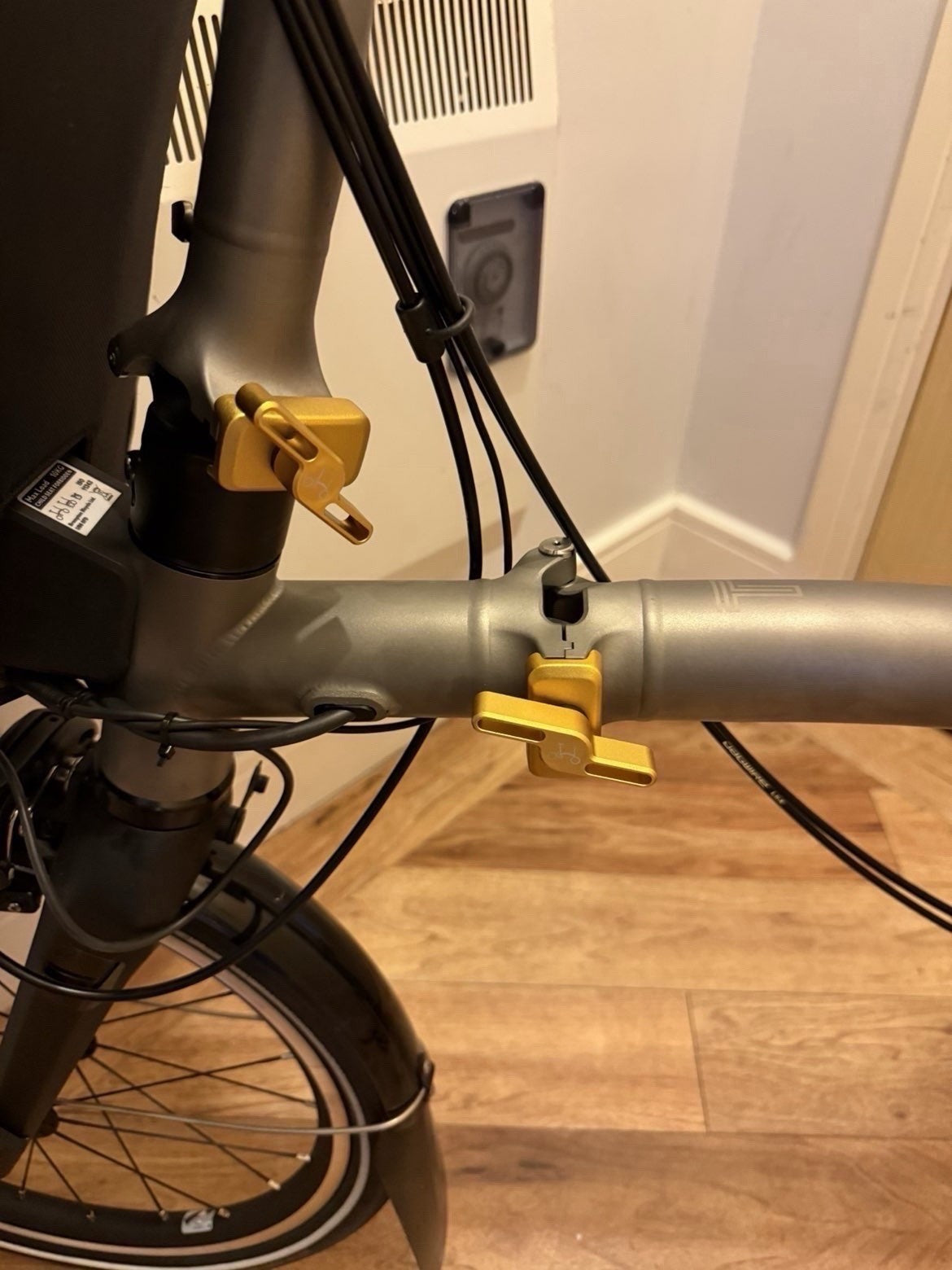Brompton E T line titanium folding bike, only 24 miles