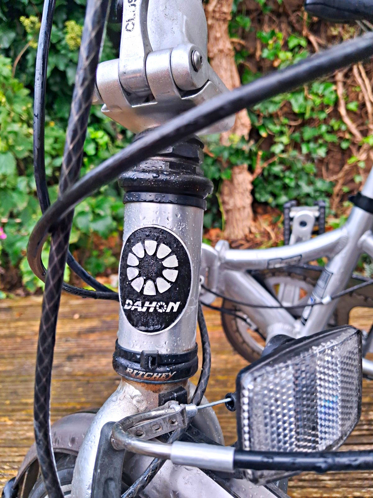 Dahon Neco 20in Folding Bike Silver Rear Rack Mudguards Kickstand V-Brakes