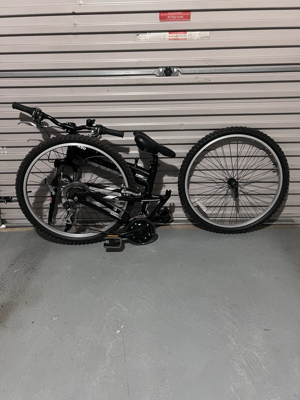 Montague X50 Folding Mountain Bike 16in Black Front Suspension V-Brake