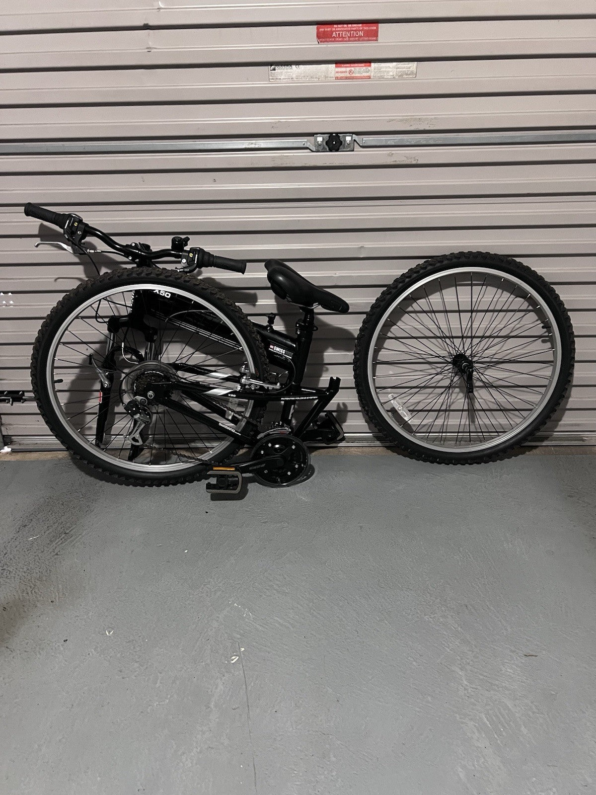 Montague X50 Folding Mountain Bike 16in Black Front Suspension V-Brake