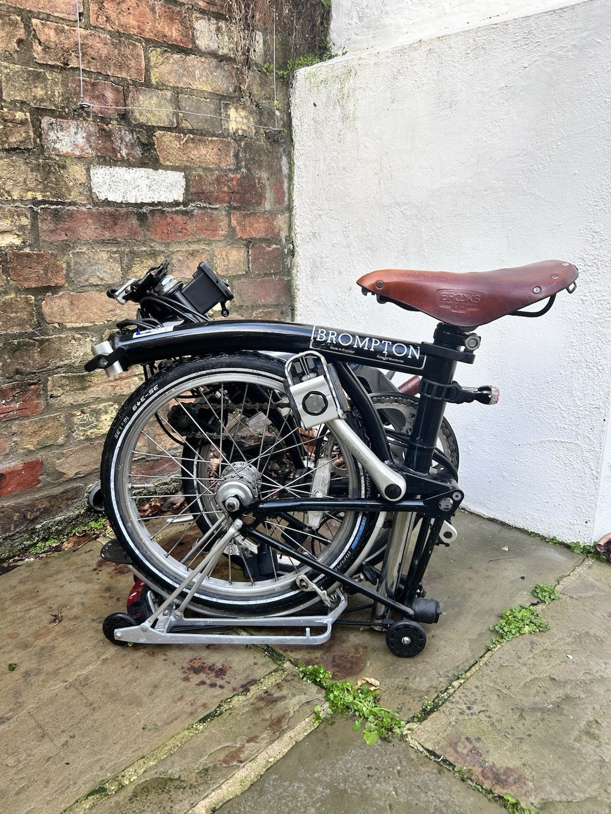 Brompton Folding Bike – 3 Speed – With Rack & Brooks Saddle – Good Condition
