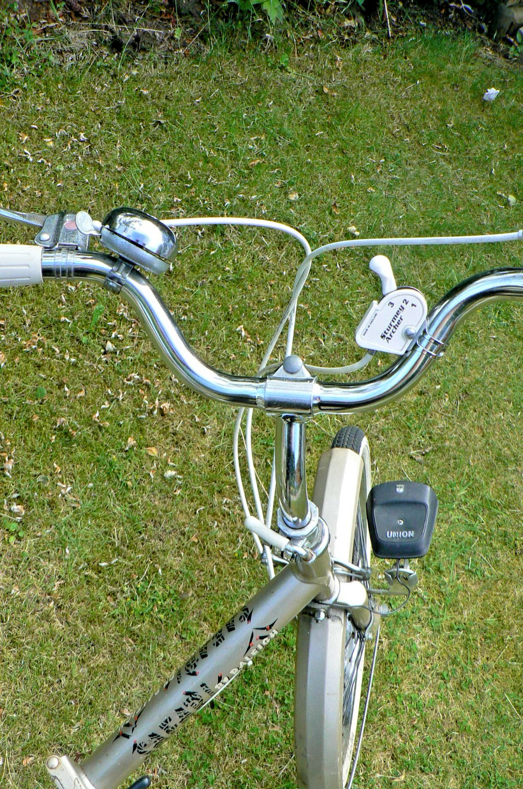 RALEIGH SAFARI FOLDING  3Spd BICYCLE  - ORIGINAL - With Stand, lights