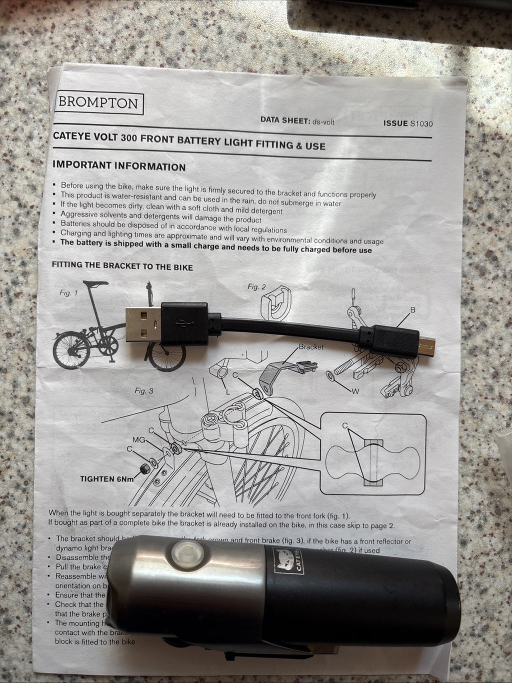 Brompton P6R Black Folding Bike - 6 Speed 2015 with Luggage Rack and Bungees