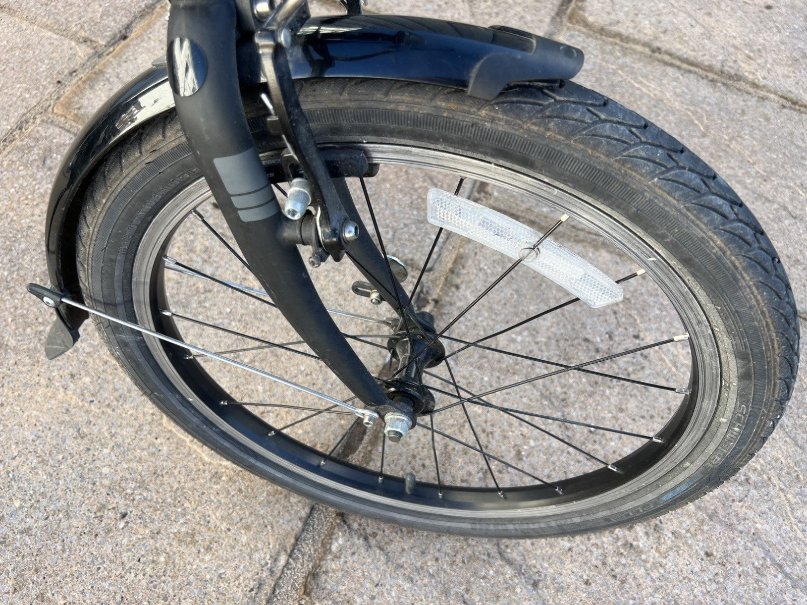 Dahon Vitesse D7 HG Folding bicycle.