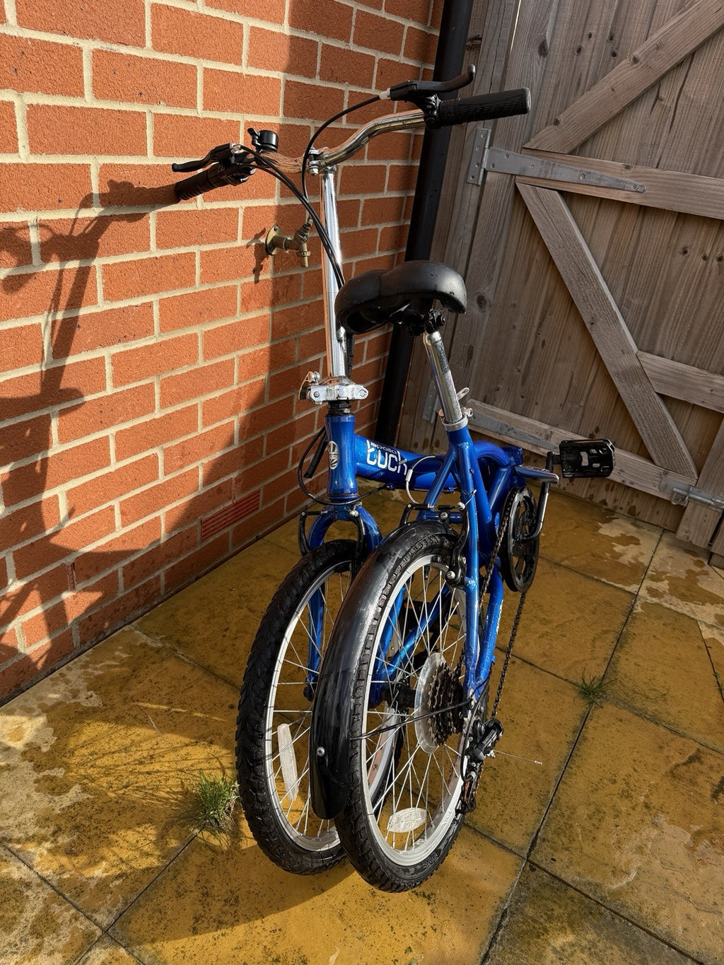 Apollo Luck Blue Folding Bike 20in Mudguards Kickstand Derailleur BMX Bar