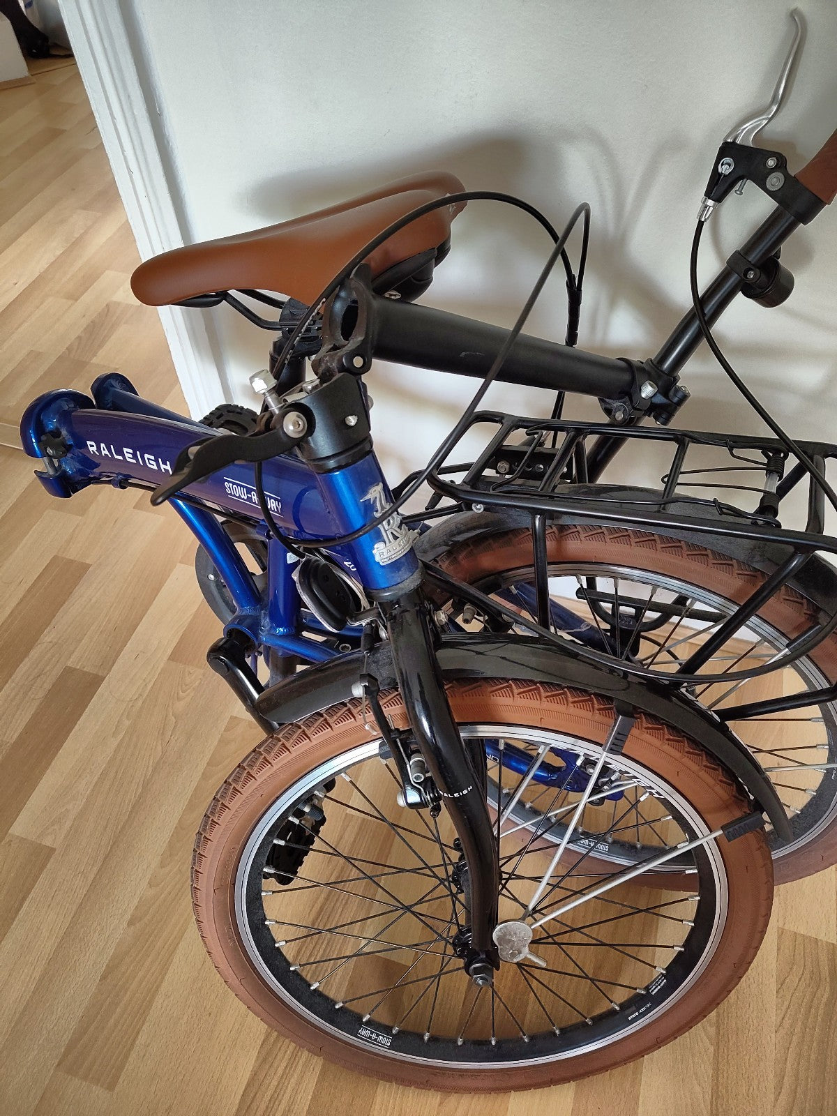 Raleigh Stowaway Folding Bike 2023 Blue Good Condtion Shimano 7 Speed
