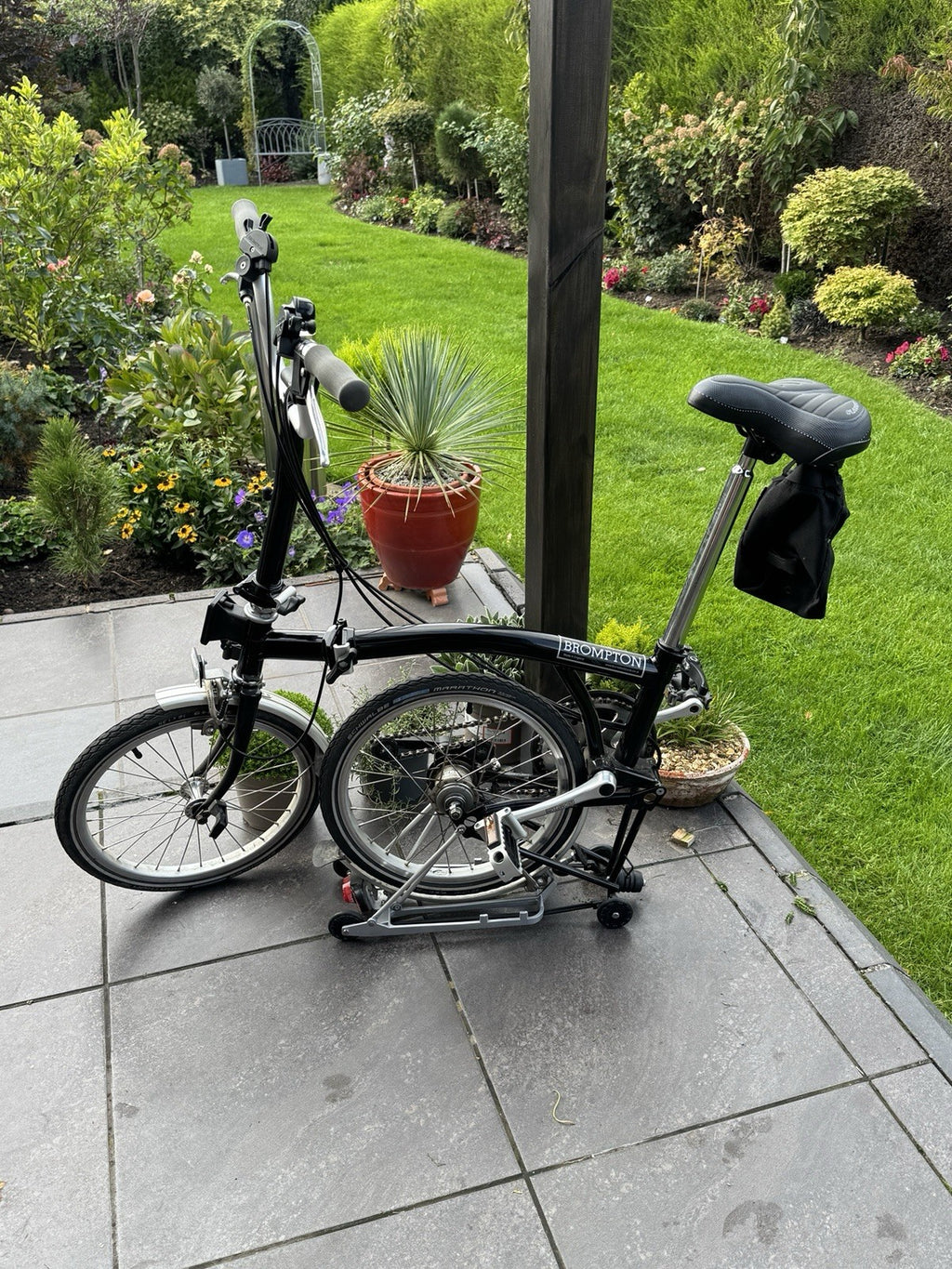 Brompton Folding Bike 16in Black/Silver Hub Gears Rear Rack Mudguards