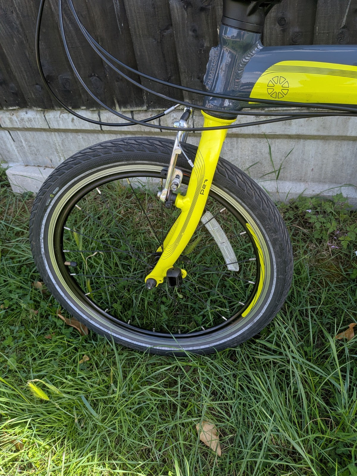 Dahon Mu P27 Folding Bicycle,27 Gears,20" Wheels,Carry Bag.Warehouse Find.2 Of 2