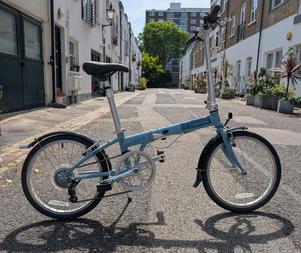 Dahon Speed D7 folding bike with Abus D-lock - ideal commuter - great condition
