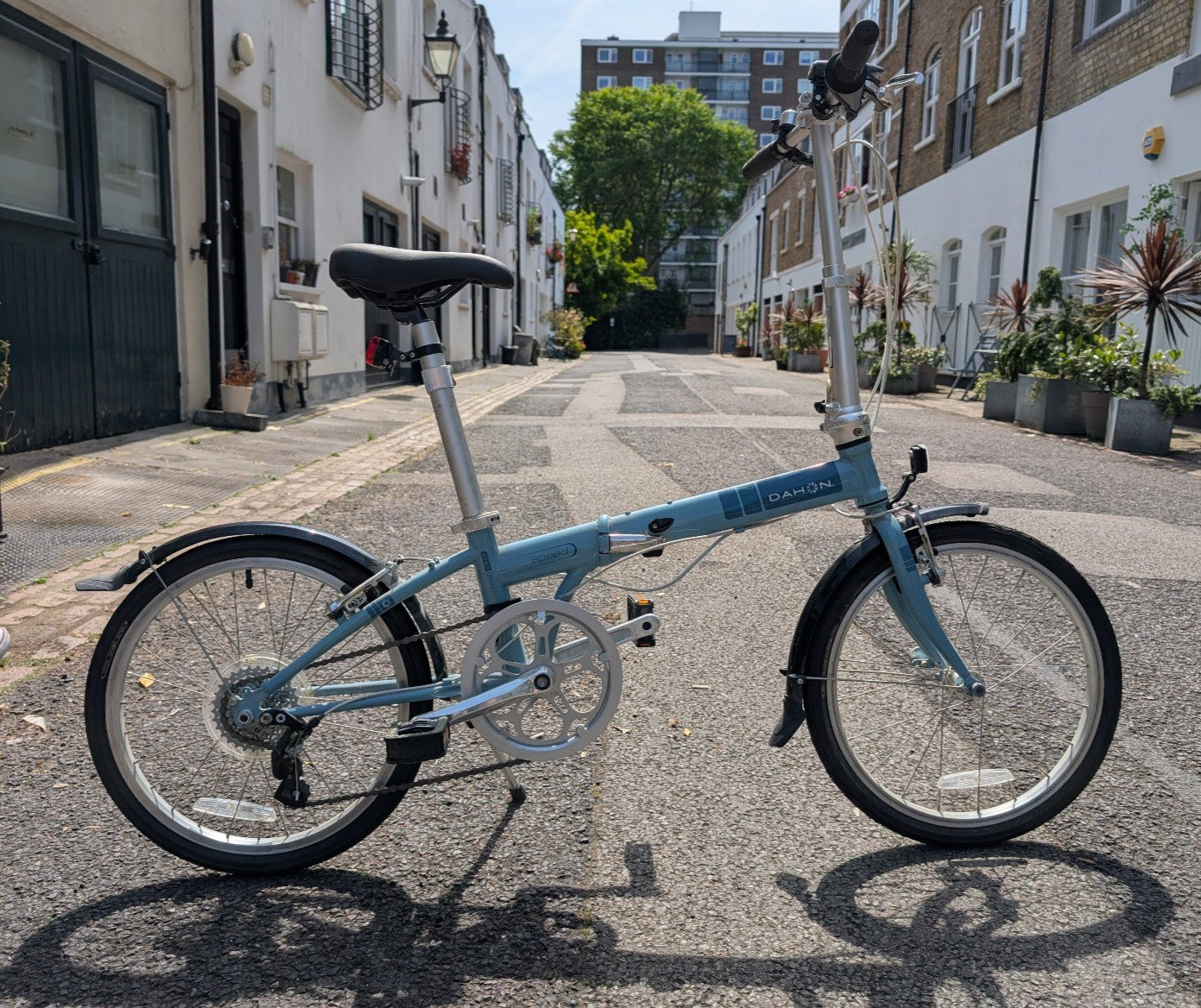 Dahon Speed D7 folding bike with Abus D-lock - ideal commuter - great condition