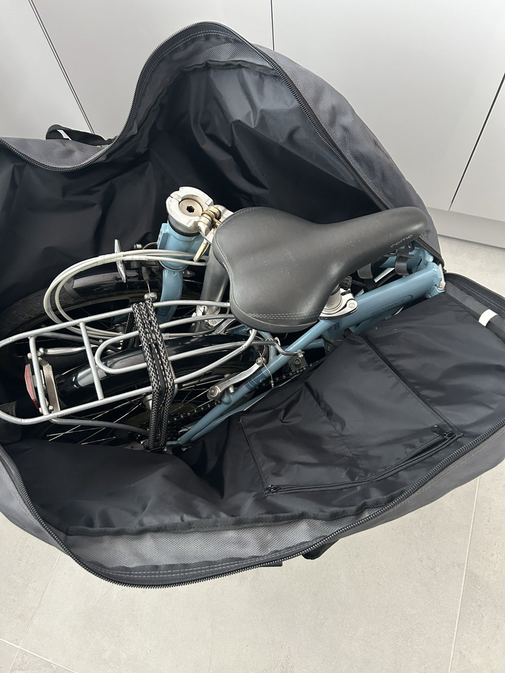 Dahon speed Folding Bike Unisex  (Excellent Condition)